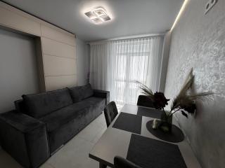 Апартаменти Стрийська, Наукова ТЦ Фабрік - 7