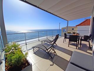 The Wave House - Two Bedroom Flat - 9