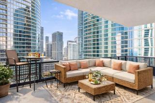Brickell 1BR Skyline Balcony Corner Suite Walkable to City Centre LuxePad - 7