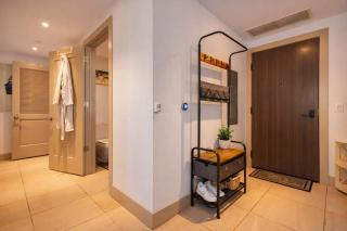 Brickell 1BR Skyline Balcony Corner Suite Walkable to City Centre LuxePad - 1