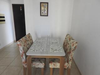 Apto temporada, Ponta Negra, 3 qtos - 3