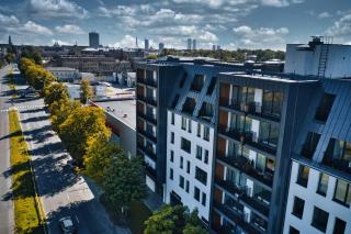 Modern central Riga apartment with balcony, gym access, dedicated parking, kitchen & AC - 3