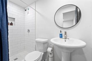 Cozy Casita | Close to Downtown, Stadiums & TMC - 3