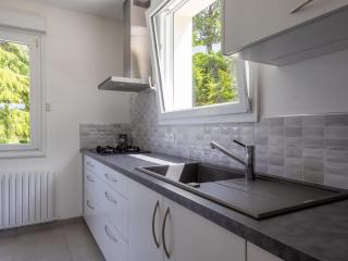 Maison familiale terrasse et parc - 9