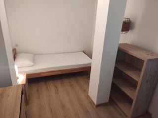 Seaview Apartments - 8