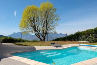 Maison avec Piscine, Spa et Jacuzzi - 9