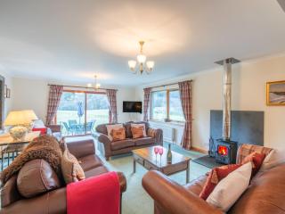 Holiday Home Glenmoriston Estate - 2 cottages by Interhome - 8