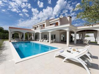 Villa Olivia by Interhome - 1