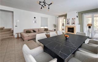 Gorgeous Home In Splitska - 7