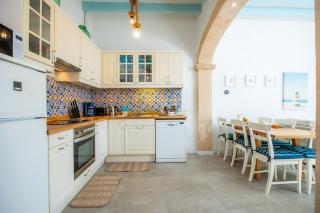 Marina 48 Seafront Apartment - 3