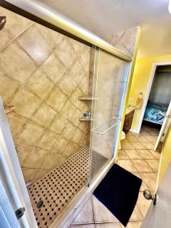 Beautiful Entire Condo in East End, USVI - 6