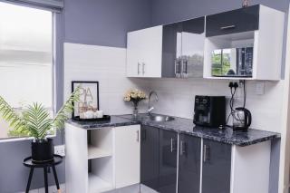 Bachelor suite in Rustenburg - 0