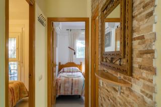 Heads 2 Holiday Homes Apartment - 9