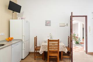Apartamento en la playa con terraza - 2