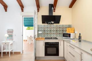 Apartamento en la playa con terraza - 9