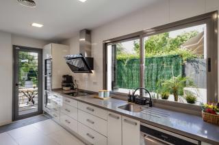 Casa Moderna con Piscina - 3