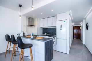 First Line Cosy Apartment - 3