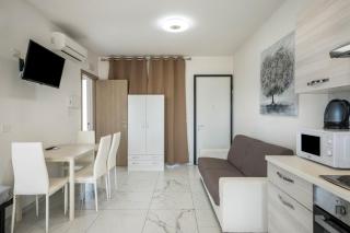 Planet Suite 404 - 3