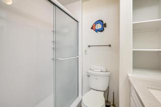 Myrtle Beach Condo Balconies, Walk to Beach! - Myrtle Beach - 2