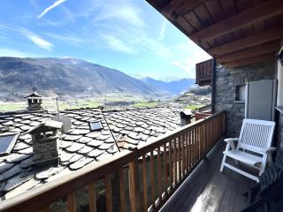 Panoramico in Piccolo Borgo Storico - 7