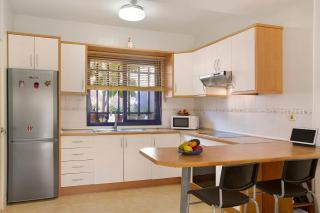 Free Airport Shuttle and Parking - 3