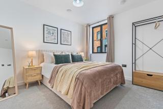 Luxury 2 Bed Flat in Birmingham City Centre - 8