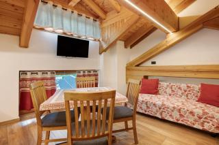 Aux Pieds du Malatra' 1 - 9