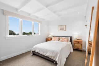 Character 1 BDR 1920s apartment Mount Eden Village - 8