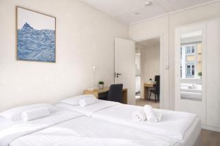 4 Bedrooms ,King Bed, in the Heart of Bergen - 3