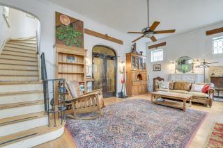 Historic 1930s Retreat! Walk to Wicker Park - 6