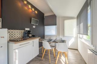 Joli Appartement 3km De La Mer - 3