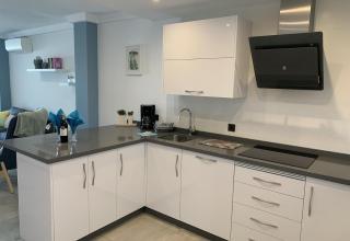 Wonderful Beach Apartment - 5