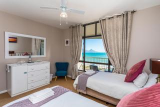 Beachfront 3BR Ocean Views BBQ Balcony by CTHA - Le Cap - 2