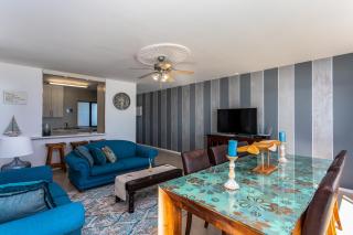 Beachfront 3BR Ocean Views BBQ Balcony by CTHA - Le Cap - 8