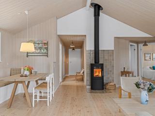 Holiday Home Fridhild - 450m from the sea by Interhome - 5