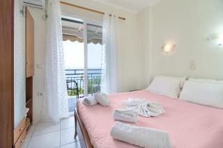 S8 room - 8