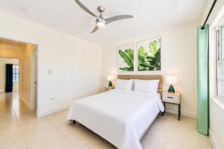 Beautiful Family Town Home, Walk to beach, Sleeps 6 - 6