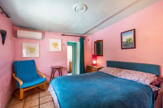 El Nido holiday cottage with pool - 1