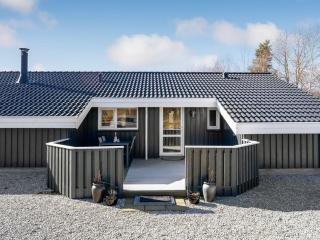 Holiday Home Aswaldi - 1-5km from the sea by Interhome - 6