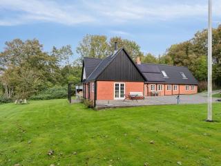 Holiday Home Sigbritt - 3-7km from the sea by Interhome - 6