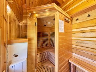 Chalet Timber Lodge with Sauna by Interhome - 6