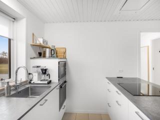 Holiday Home Heida - 1-5km from the sea by Interhome - 5