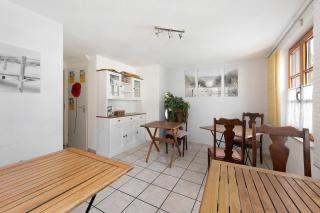 Pension Ins Fischernetz - Hanser - 6