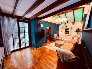 The red House - 6