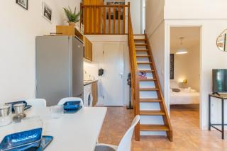 Charming 2 bedroom House With Pool - 2