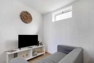 Nuria House - 6