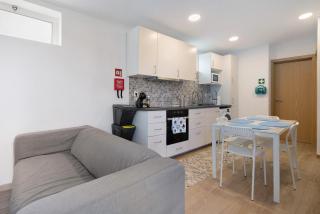 Nuria House - 5