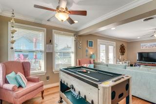 Steps to Pirate Beach: Galveston Home w/ Deck! - 1