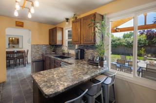 The Mixture - Hot Tub, Fire Pit & Covered Outdoor Dining home - 1