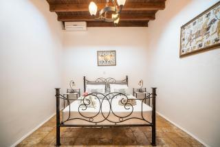 Fedra's Traditional House - 9